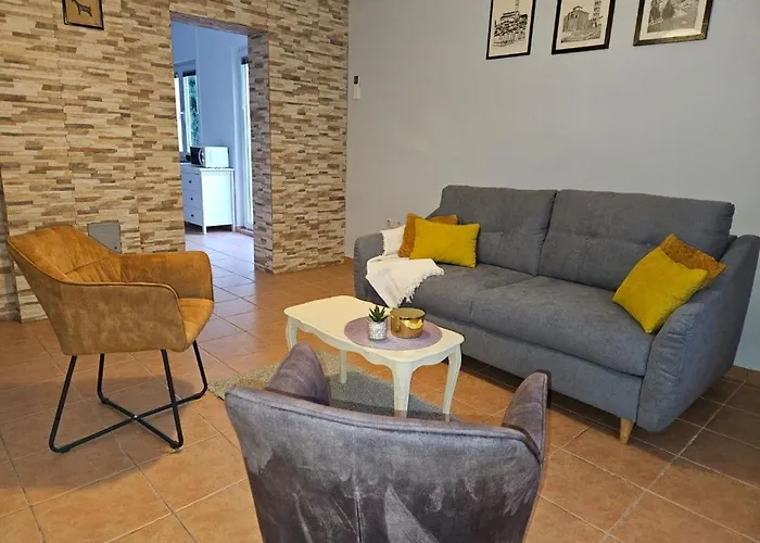 Holiday Home Istra With Jacuzzi