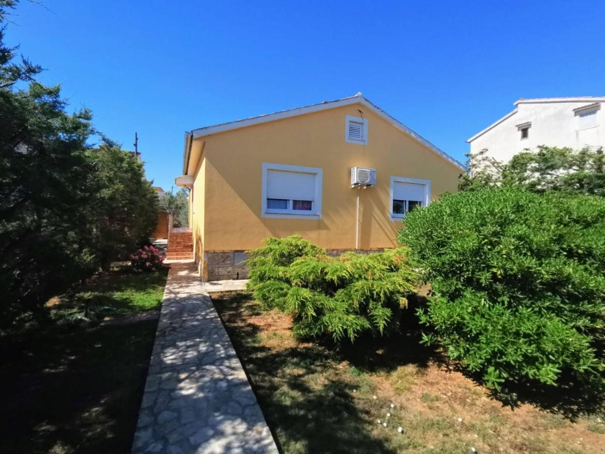 Istra With Jacuzzi Semesterbostad