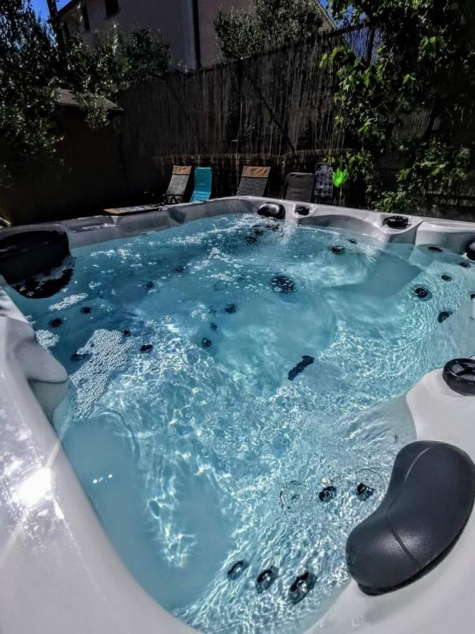 Istra With Jacuzzi Semesterbostad *