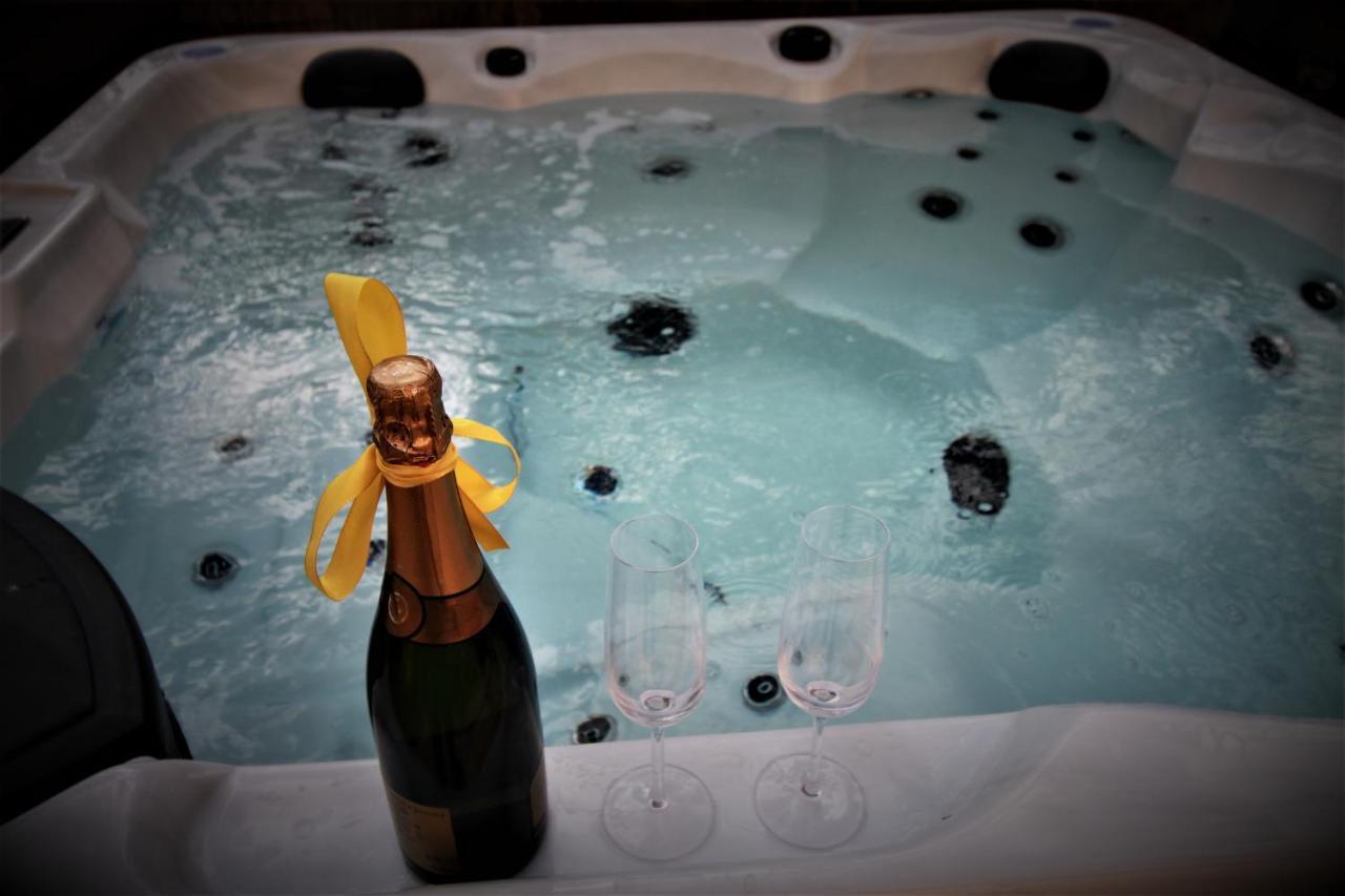 Istra With Jacuzzi Semesterbostad