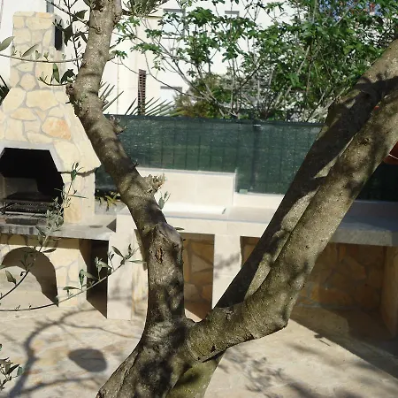 Holiday Home Istra With Jacuzzi Medulin Buitenkant foto