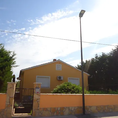 Holiday Home Istra With Jacuzzi Medulin Buitenkant foto