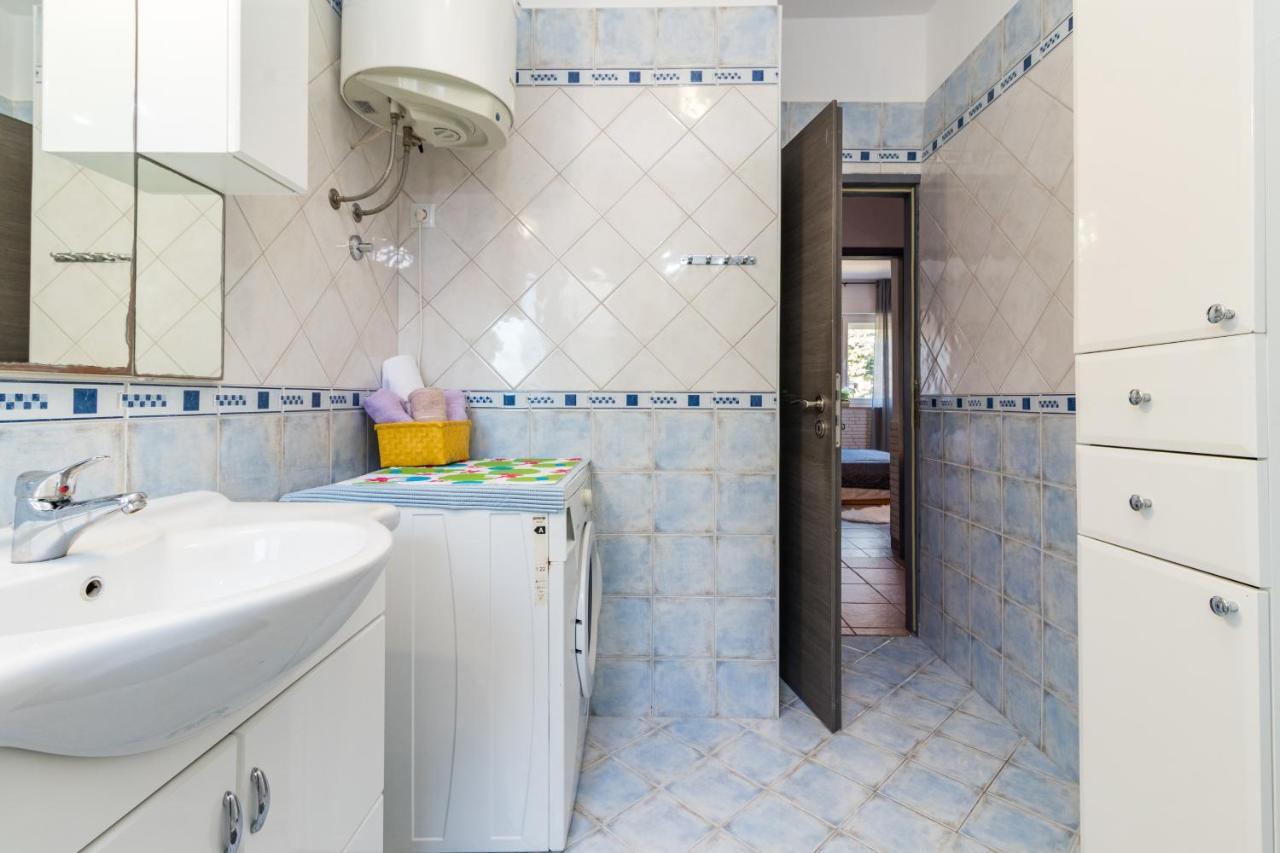 Istra With Jacuzzi Holiday home Medulin